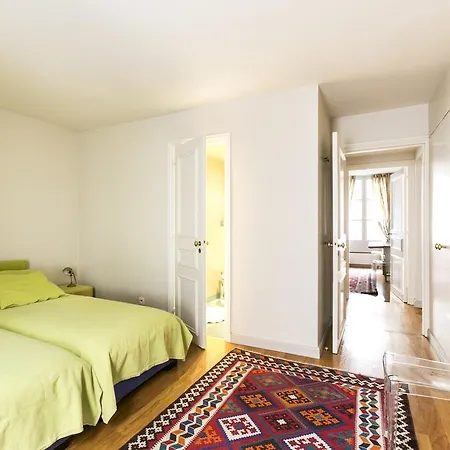 Daire Halldis - St Germain Area Paris